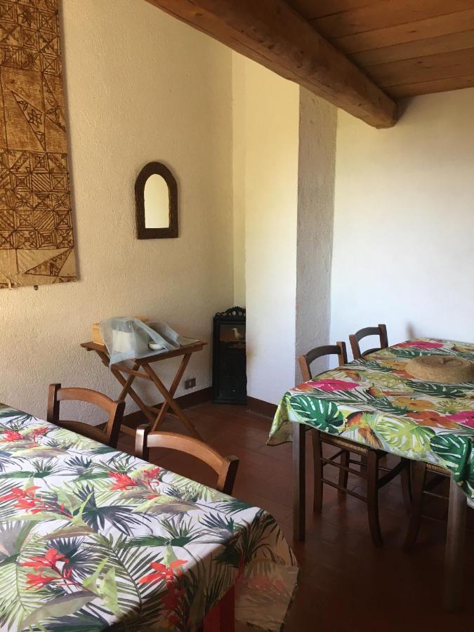 Pilgrim Rooms Gubbio Bagian luar foto